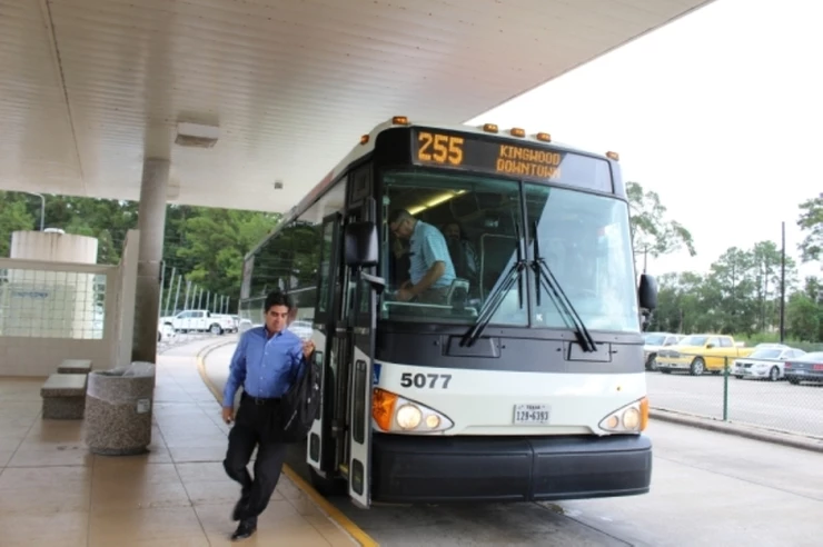 safe-riding-on-transit-buses